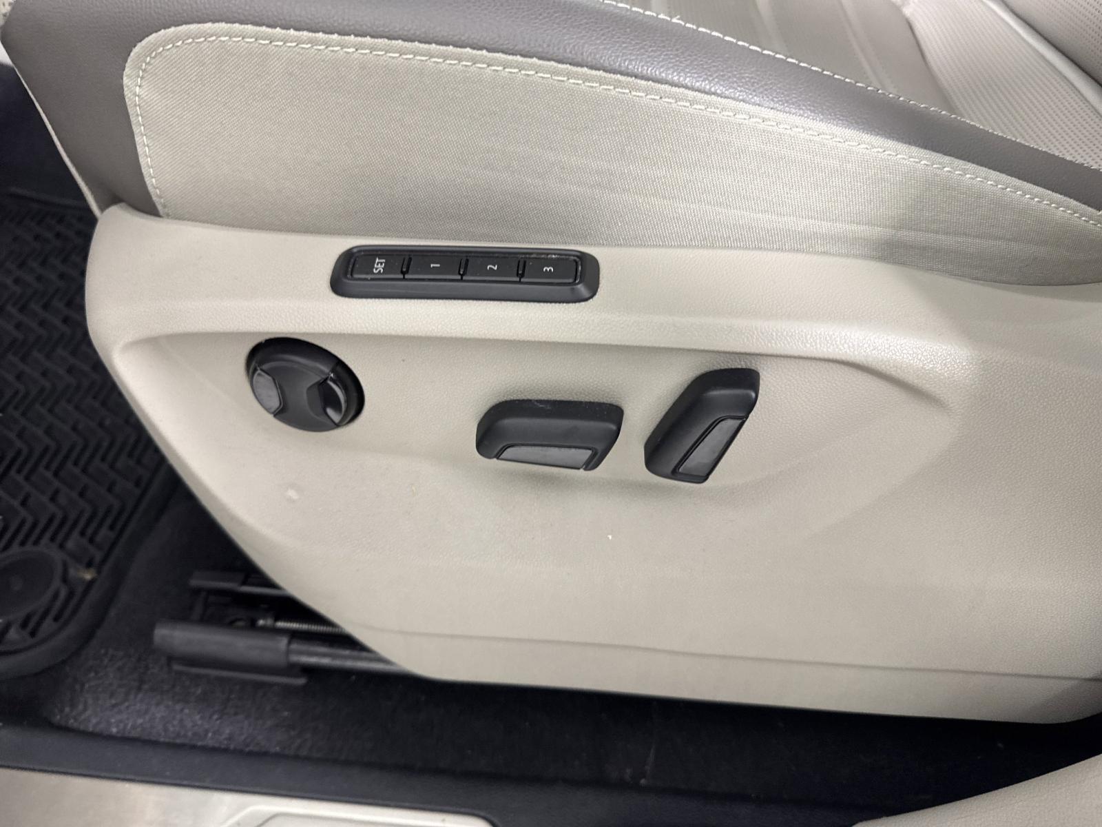 2022 Volkswagen Atlas Vehicle Photo in Georgetown, TX 78626
