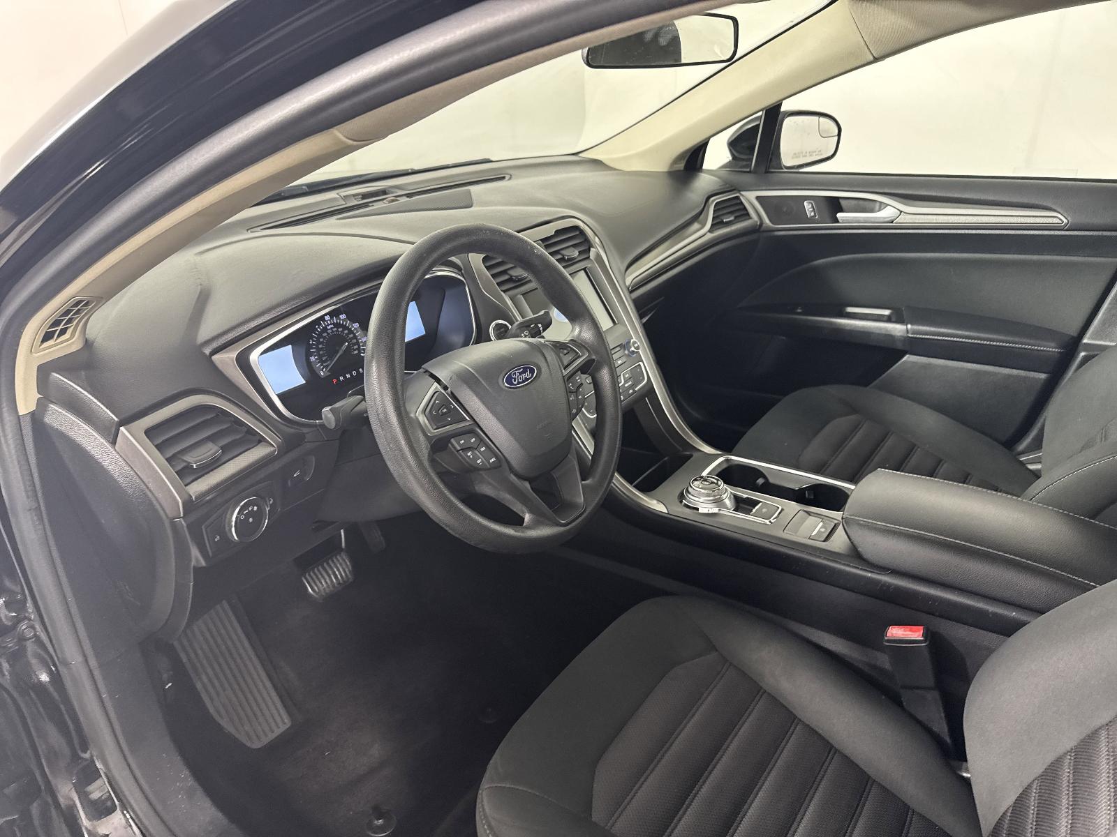 2017 Ford Fusion Vehicle Photo in GEORGETOWN, TX 78626-7508