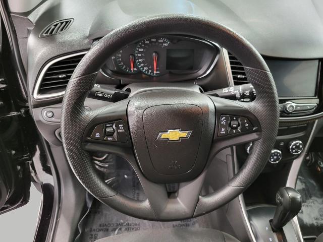 2022 Chevrolet Trax Vehicle Photo in NEENAH, WI 54956-2243
