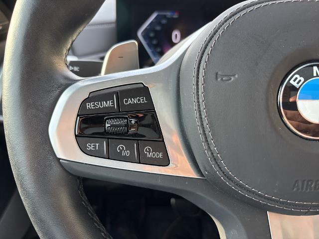 2024 BMW X6 xDrive40i Vehicle Photo in Peoria, IL 61615