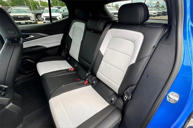 2025 Chevrolet Equinox EV Vehicle Photo in KANSAS CITY, MO 64114-4502