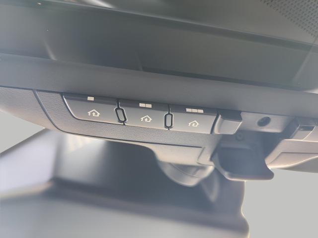2025 Subaru Outback Vehicle Photo in Green Bay, WI 54304