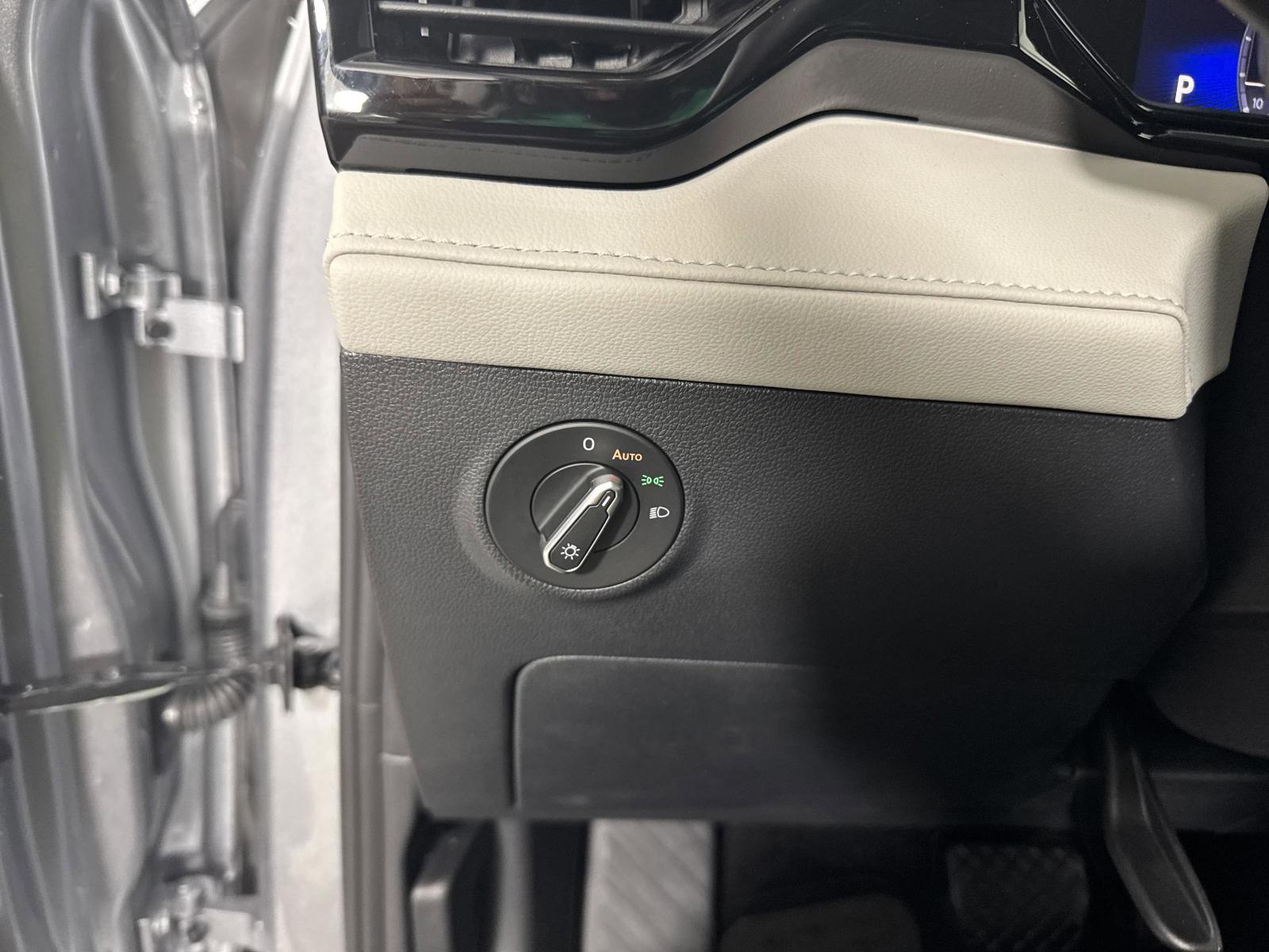 2025 Volkswagen Taos Vehicle Photo in Georgetown, TX 78626