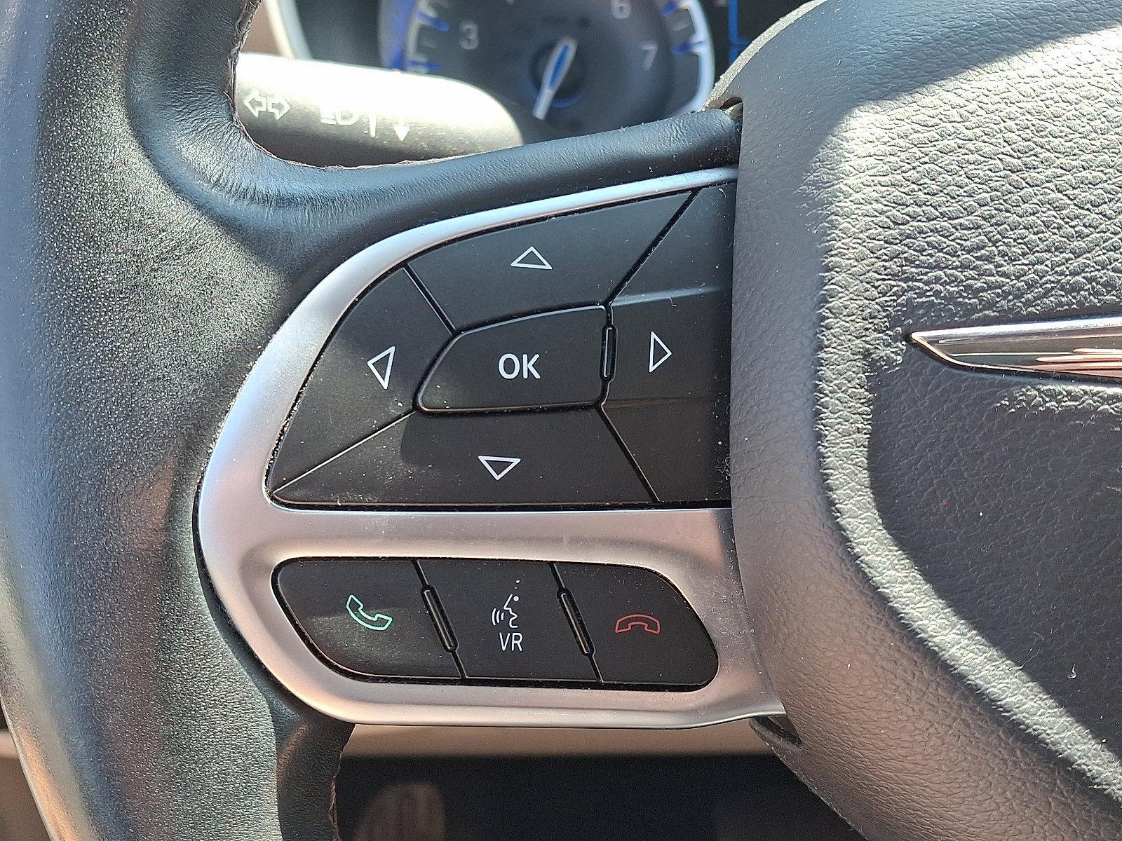 2017 Chrysler Pacifica Vehicle Photo in Easton, PA 18045
