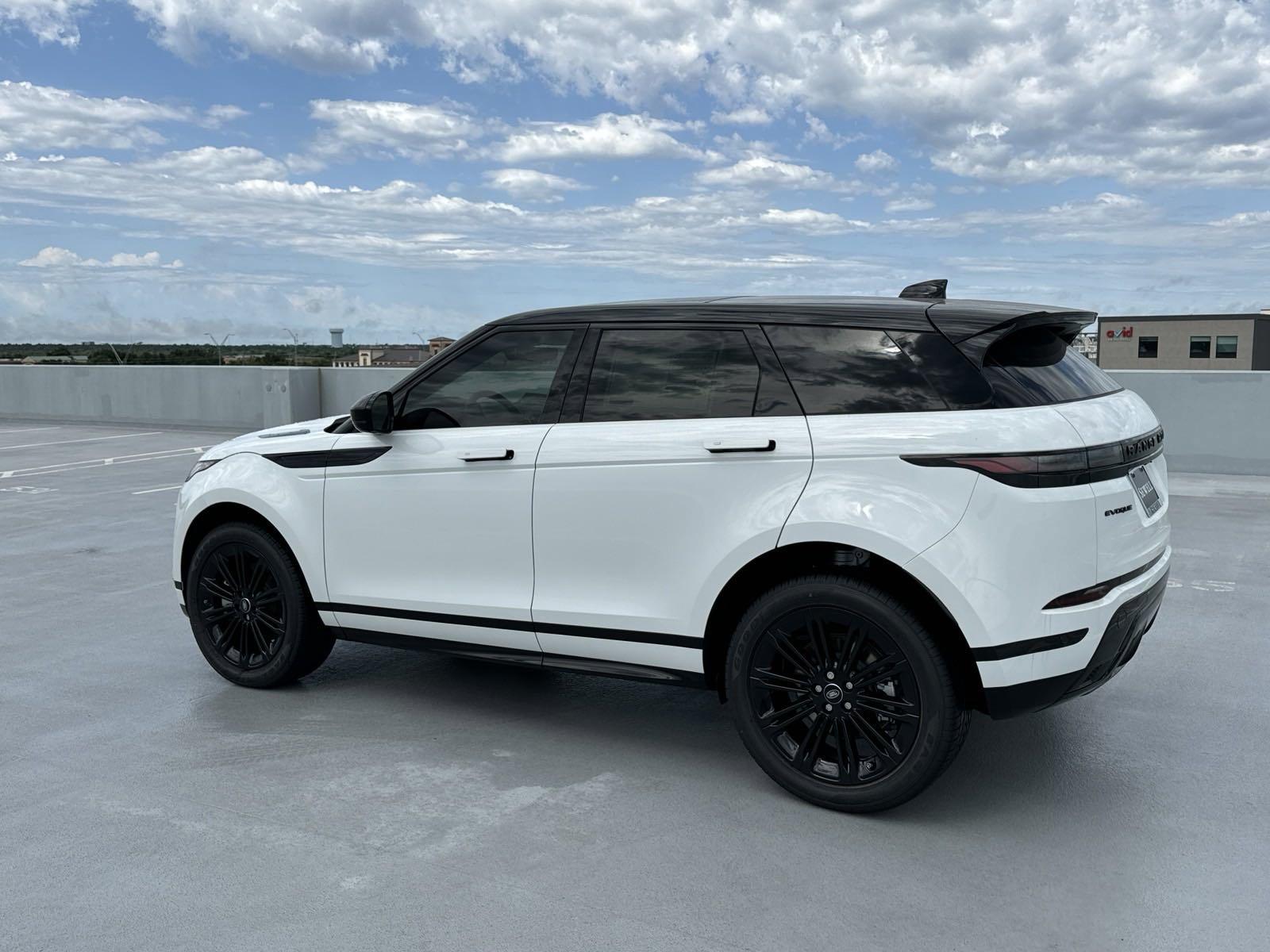 2024 Range Rover Evoque Vehicle Photo in AUSTIN, TX 78717