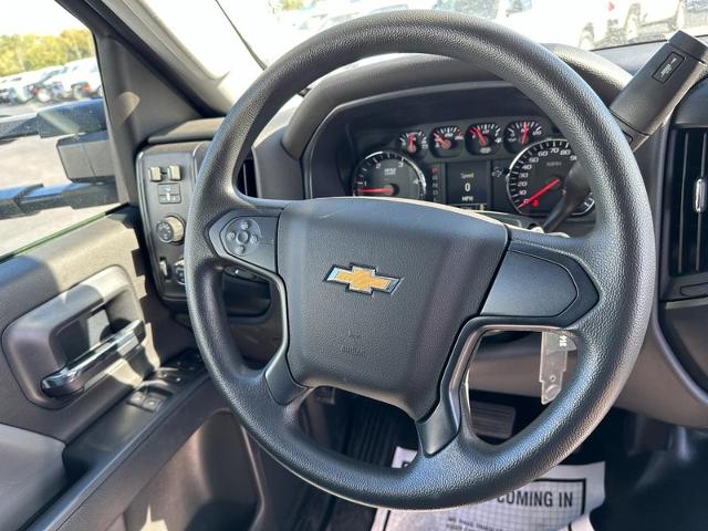 2024 Chevrolet Silverado 5500 HD Vehicle Photo in COLUMBIA, MO 65203-3903