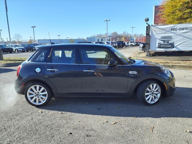 Used 2021 MINI Hardtop 4 Door S with VIN WMWXU9C03M2N05217 for sale in Clarksville, TN