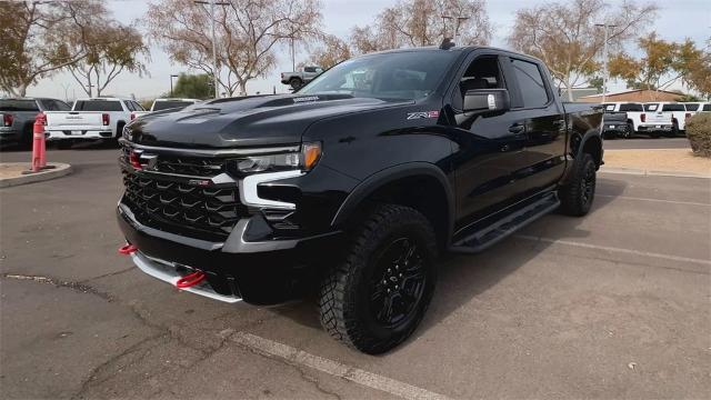 2024 Chevrolet Silverado 1500 Vehicle Photo in GOODYEAR, AZ 85338-1310