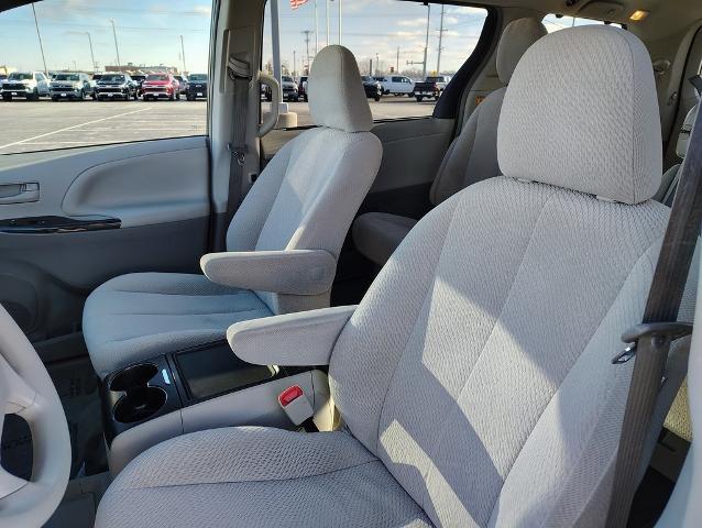 2012 Toyota Sienna Vehicle Photo in GREEN BAY, WI 54304-5303