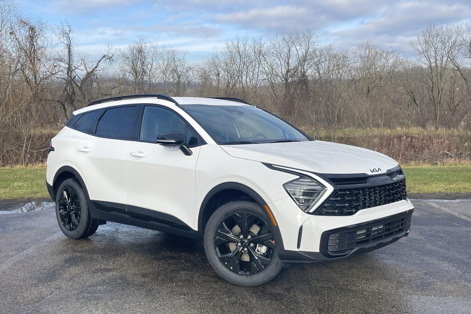 2025 Kia Sportage Vehicle Photo in Belle Vernon, PA 15012