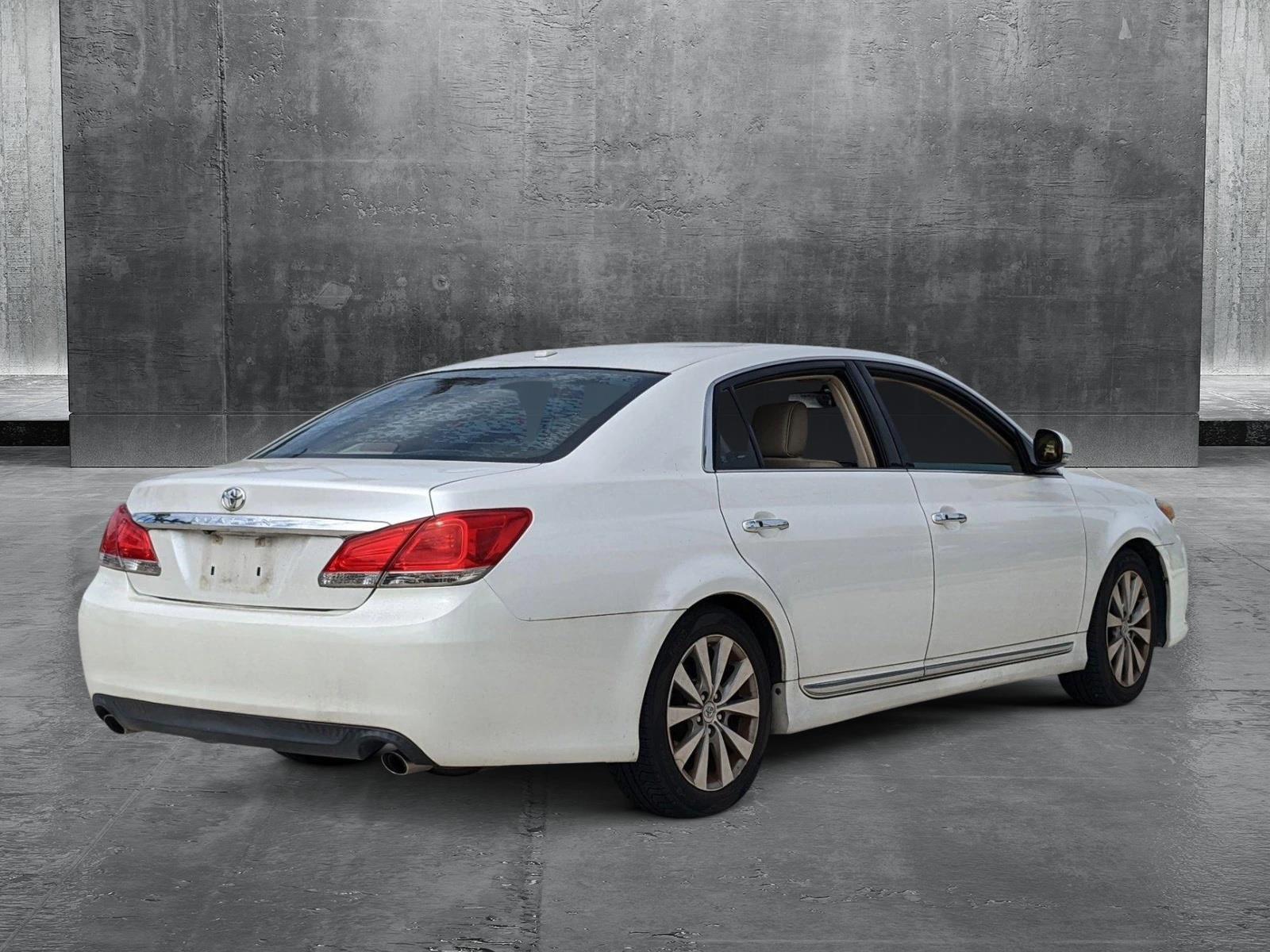 2012 Toyota Avalon Vehicle Photo in Davie, FL 33331