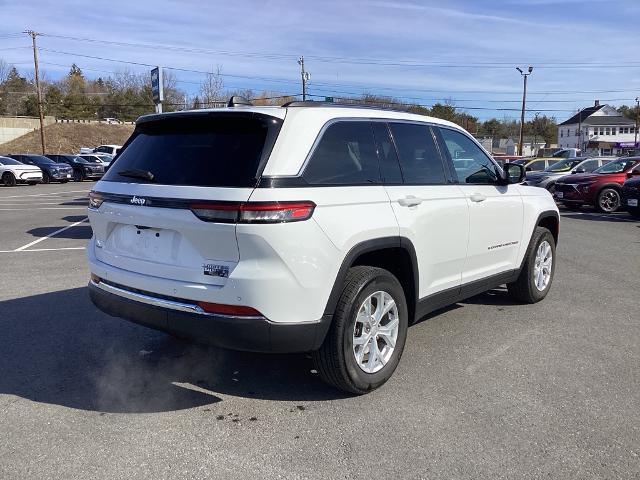 2023 Jeep Grand Cherokee Vehicle Photo in Gardner, MA 01440