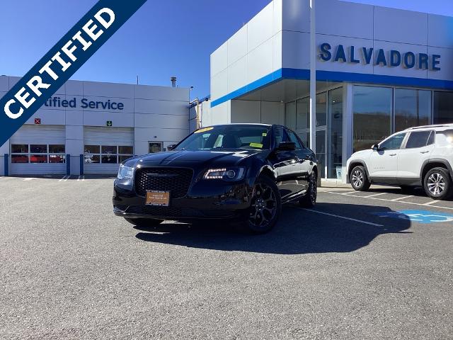 2022 Chrysler 300 Vehicle Photo in Gardner, MA 01440
