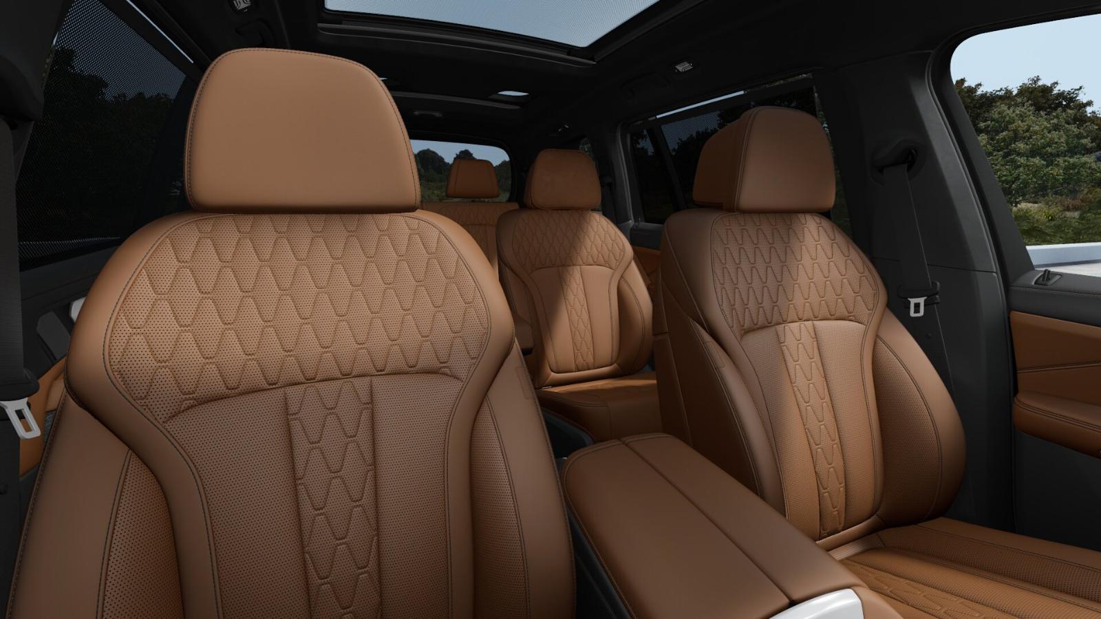 2025 BMW X7 M60i Vehicle Photo in GRAPEVINE, TX 76051