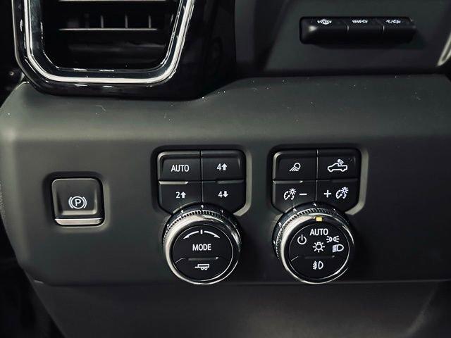 2023 GMC Sierra 1500 Vehicle Photo in MEDINA, OH 44256-9631