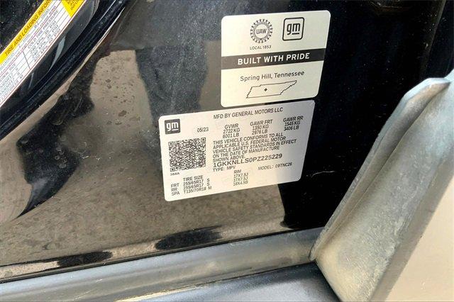 2023 GMC Acadia Vehicle Photo in TOPEKA, KS 66609-0000