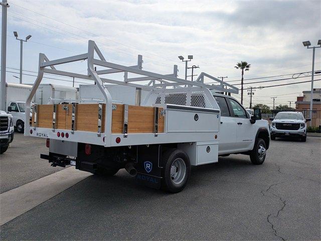 2025 GMC Sierra 3500 HD Chassis Cab Vehicle Photo in PASADENA, CA 91107-3803
