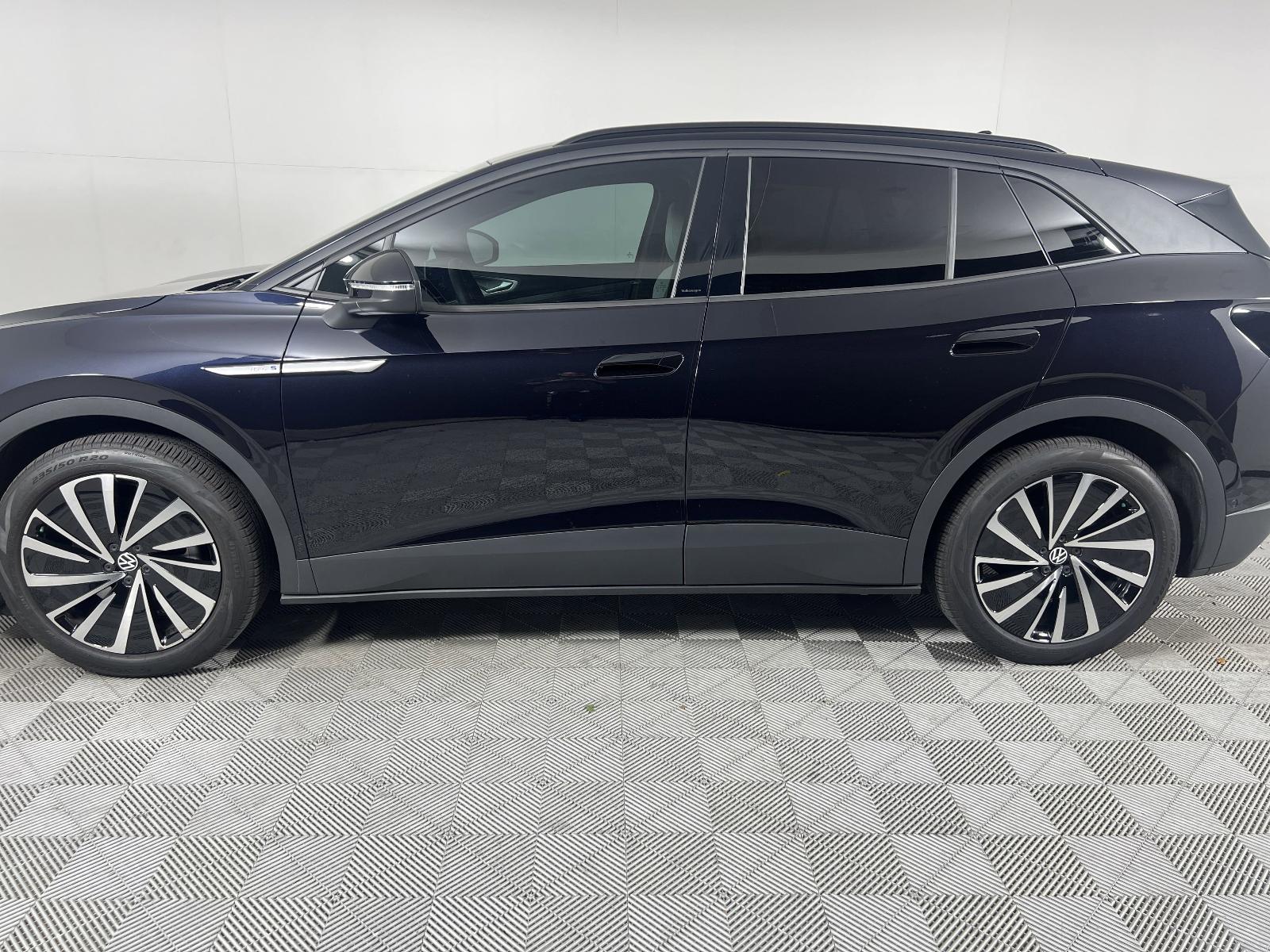 2024 Volkswagen ID.4 Vehicle Photo in Georgetown, TX 78626