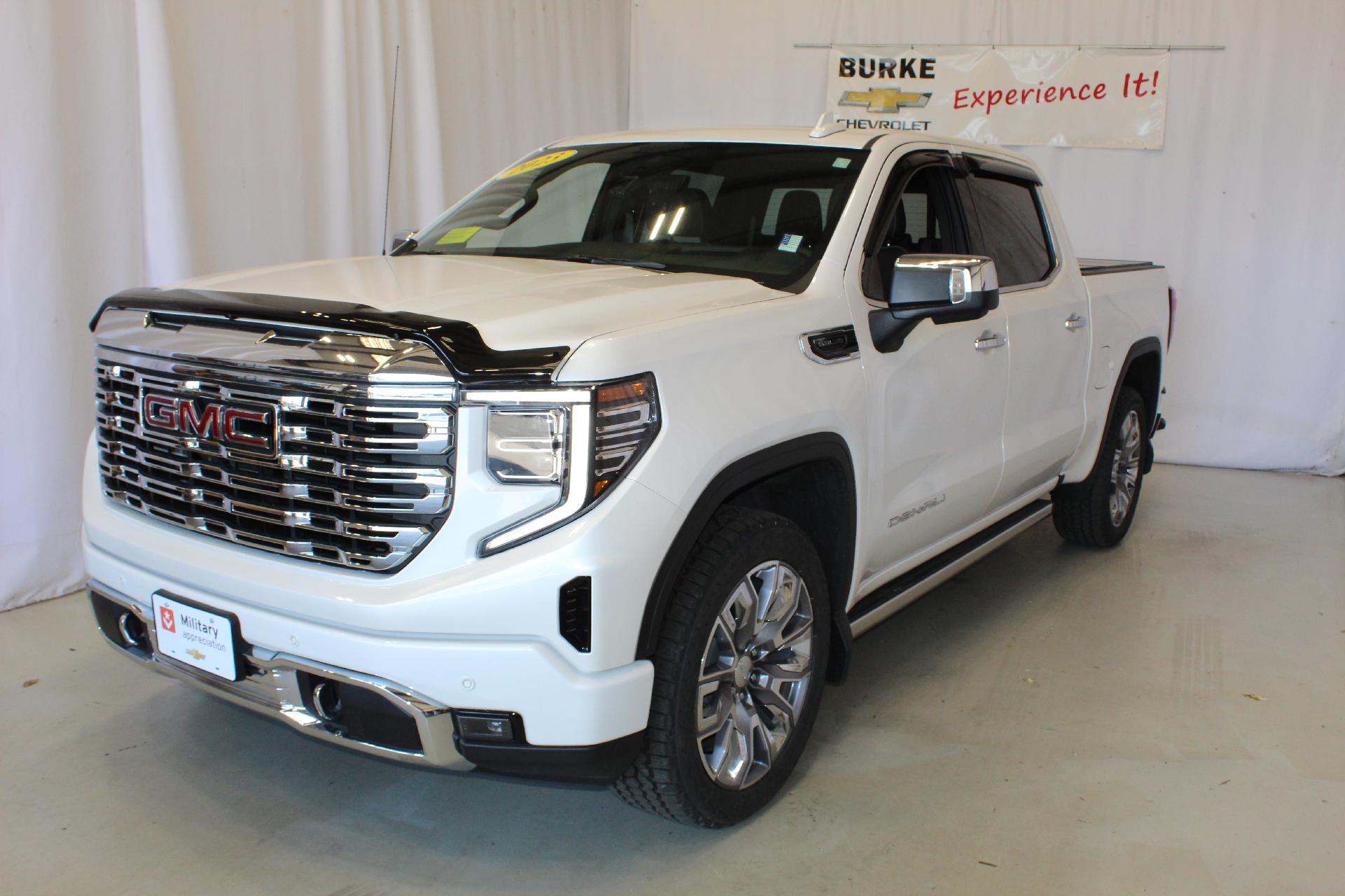 2023 GMC Sierra 1500 Vehicle Photo in NORTHAMPTON, MA 01060-1120