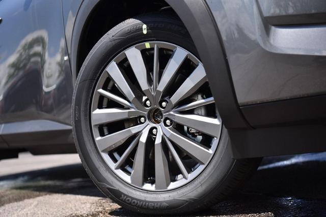 2025 Nissan Pathfinder Vehicle Photo in Ballwin, MO 63011