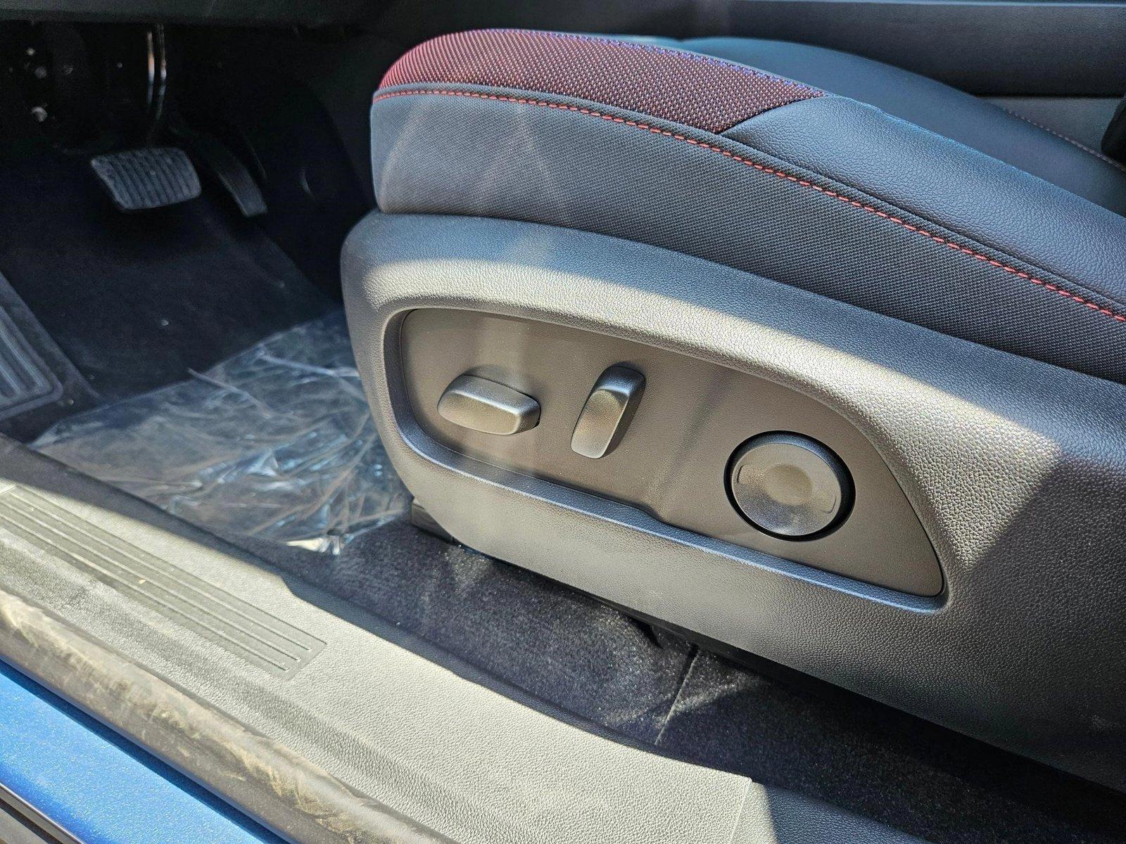 2025 Chevrolet Equinox Vehicle Photo in PEORIA, AZ 85382-3715