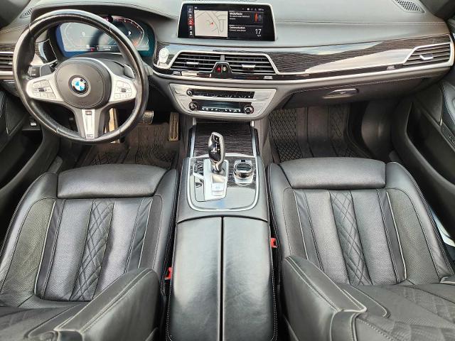 2022 BMW 740i xDrive Vehicle Photo in PLANO, TX 75024