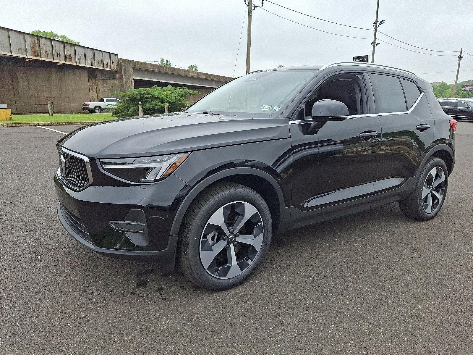 2025 Volvo XC40 Vehicle Photo in Trevose, PA 19053