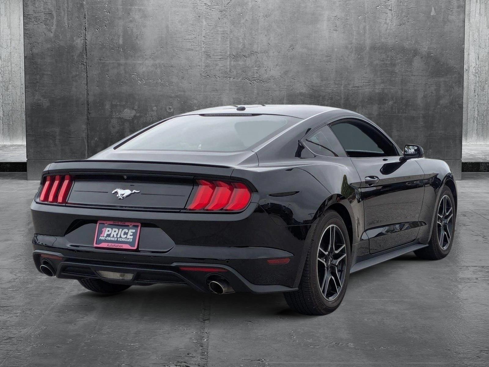 2018 Ford Mustang Vehicle Photo in Valencia, CA 91355