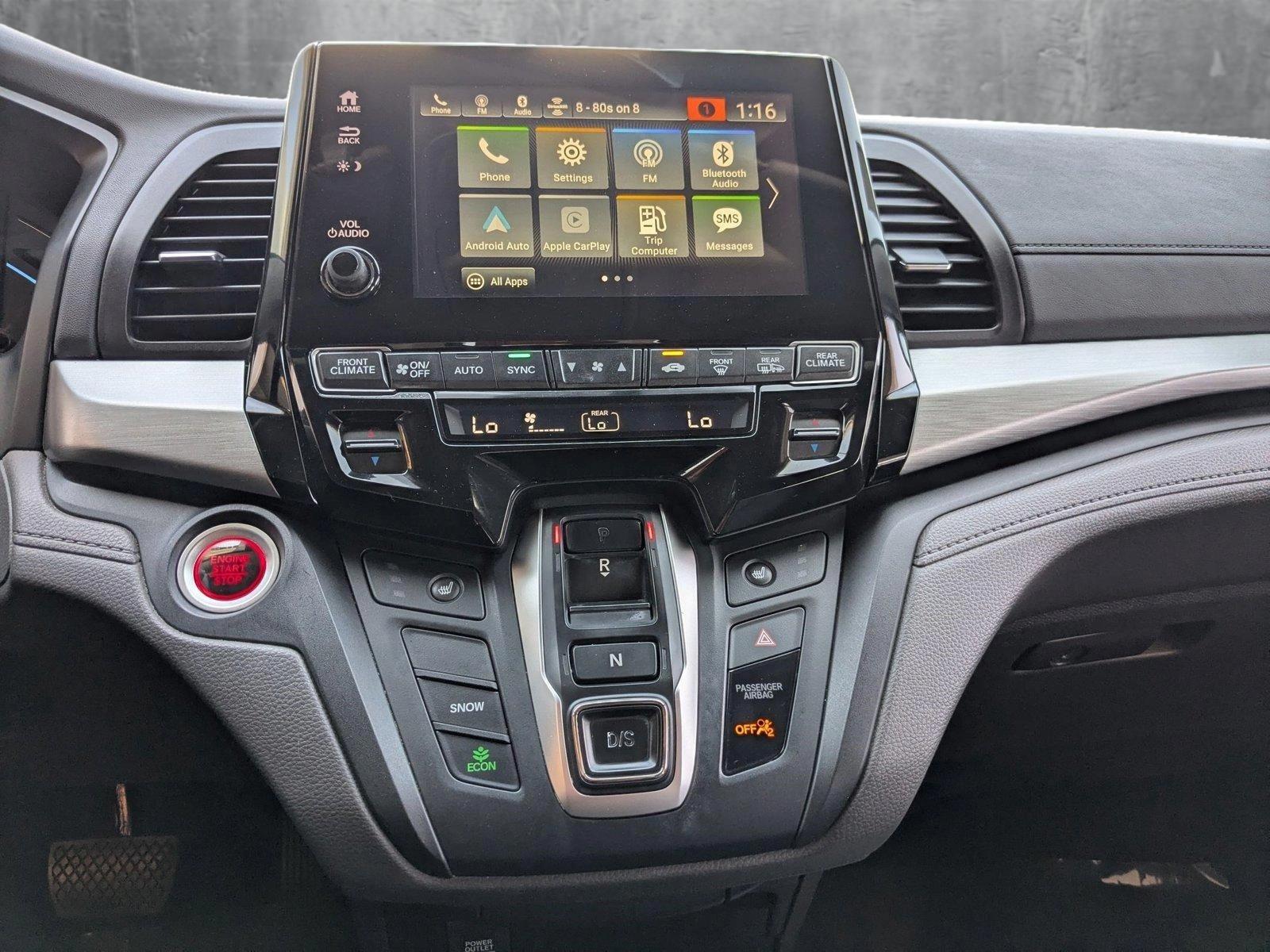 2019 Honda Odyssey Vehicle Photo in Valencia, CA 91355