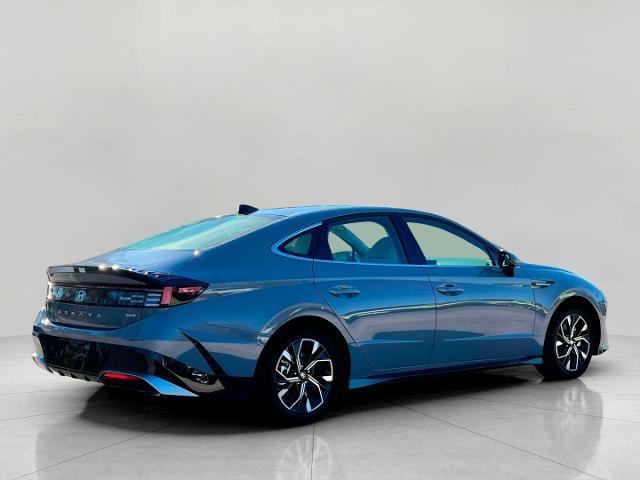 2025 Hyundai SONATA Vehicle Photo in Green Bay, WI 54304