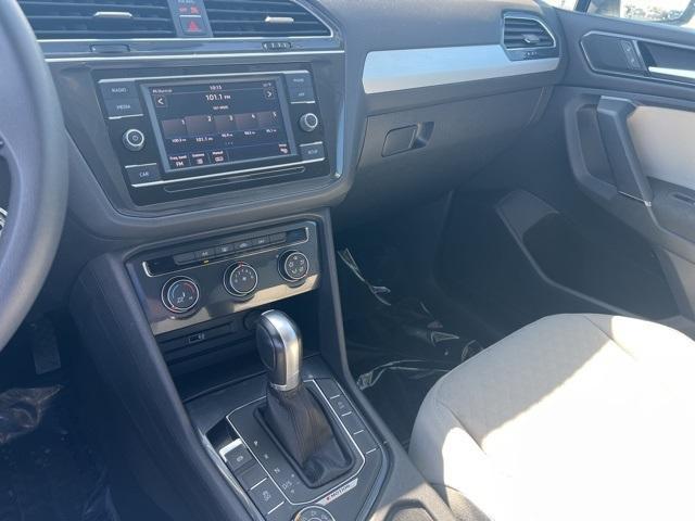 2018 Volkswagen Tiguan Vehicle Photo in GREEN BAY, WI 54304-5303