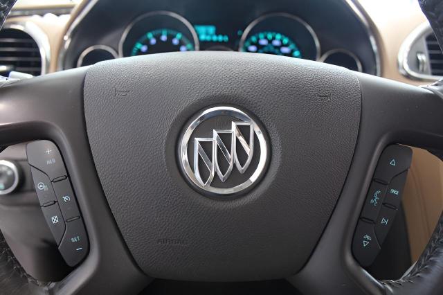 2016 Buick Enclave Vehicle Photo in Green Bay, WI 54304