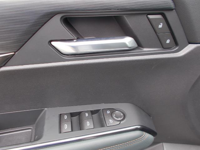2025 GMC Acadia Vehicle Photo in LOWELL, MA 01852-4336
