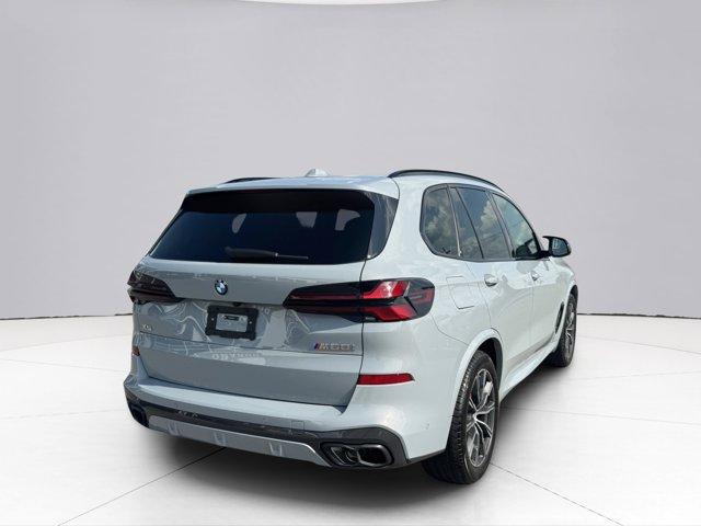 2025 BMW X5 M60i Vehicle Photo in LEOMINSTER, MA 01453-2952