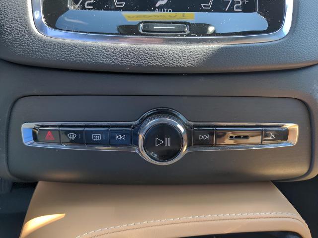2022 Volvo XC90 Recharge Plug-In Hybrid Vehicle Photo in Green Bay, WI 54304
