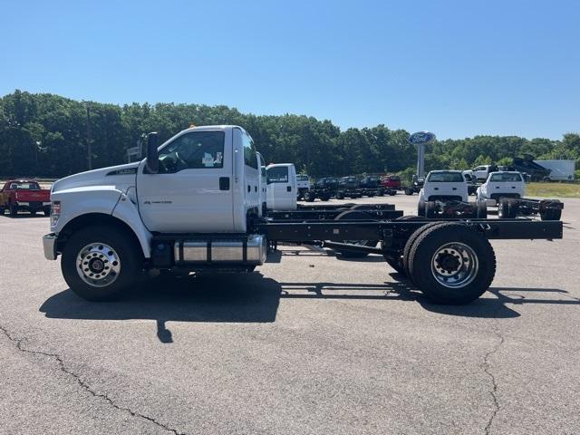 2025 Ford F-750SD Vehicle Photo in Webster, MA 01570-1415