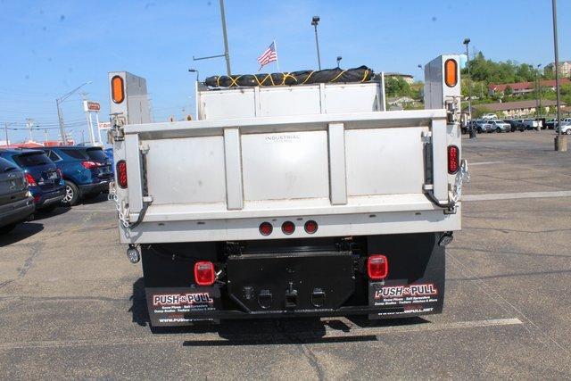 2022 Chevrolet Silverado 5500 HD Vehicle Photo in SAINT CLAIRSVILLE, OH 43950-8512