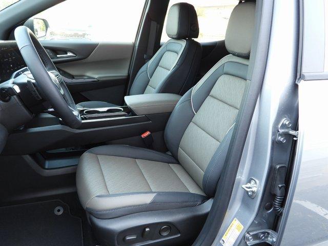 2025 Chevrolet Equinox Vehicle Photo in DALLAS, TX 75244-5909