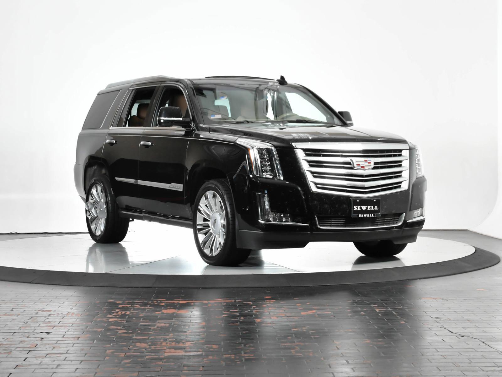 2019 Cadillac Escalade Vehicle Photo in DALLAS, TX 75235