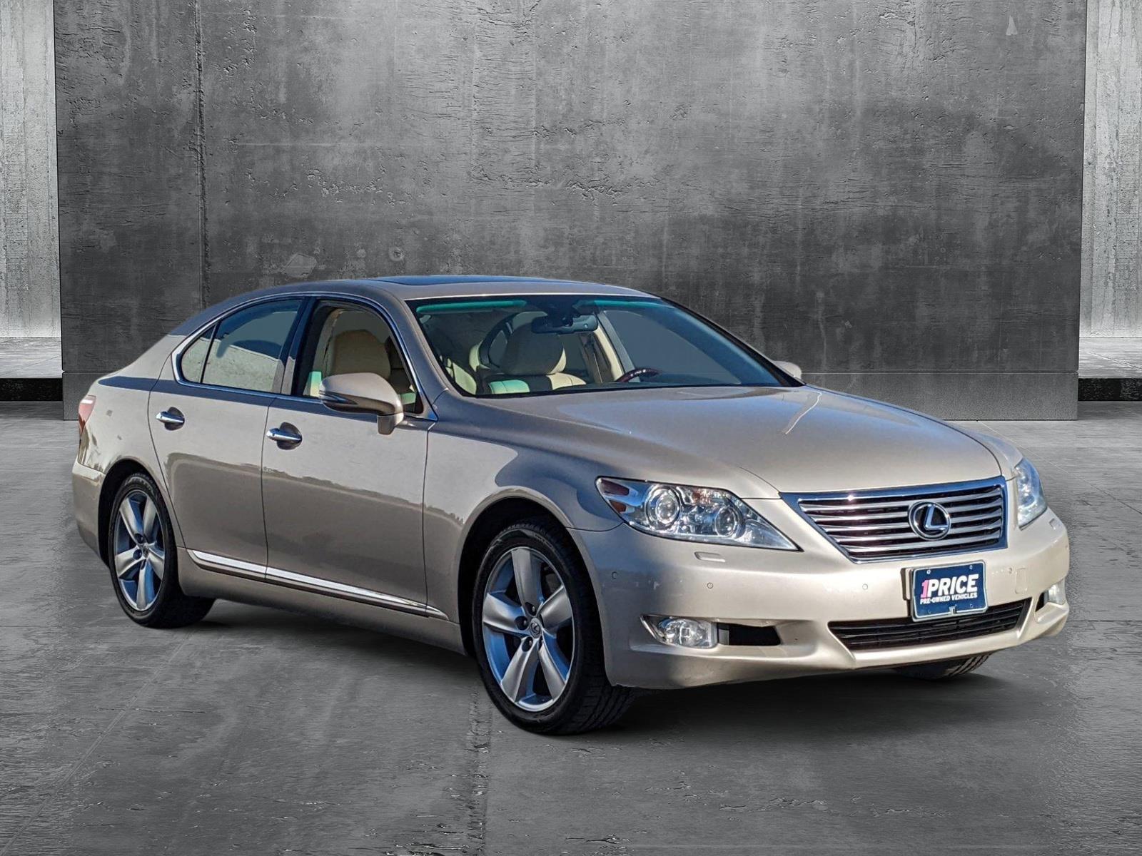 2011 Lexus LS 460 Vehicle Photo in VALENCIA, CA 91355-1705