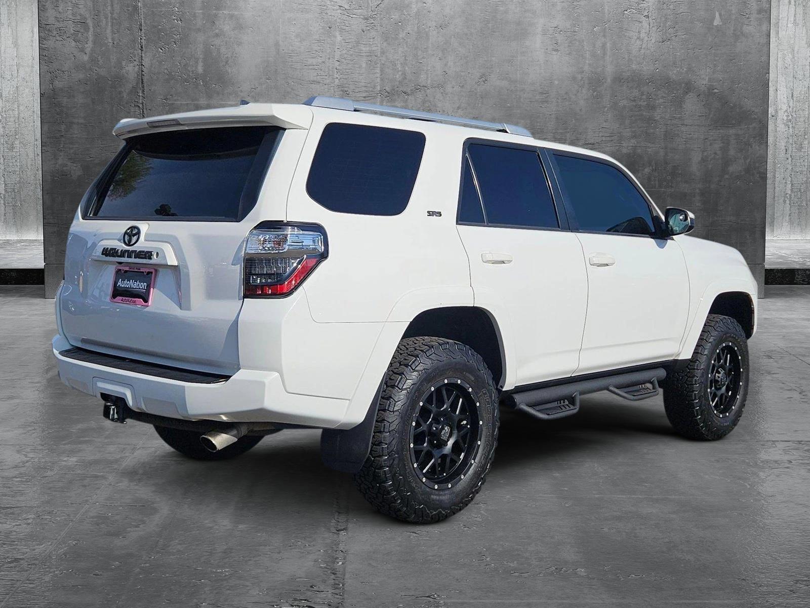 2018 Toyota 4RUN Vehicle Photo in PEORIA, AZ 85382-3715