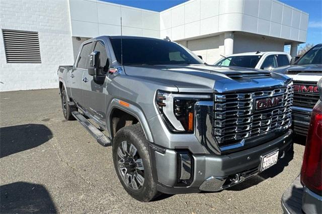 2024 GMC Sierra 2500 HD Vehicle Photo in ELK GROVE, CA 95757-8703