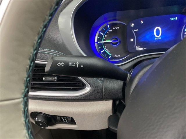 2018 Chrysler Pacifica Vehicle Photo in PORTLAND, OR 97225-3518