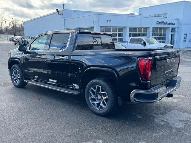 2025 GMC Sierra 1500 Vehicle Photo in LOWELL, MA 01852-4336