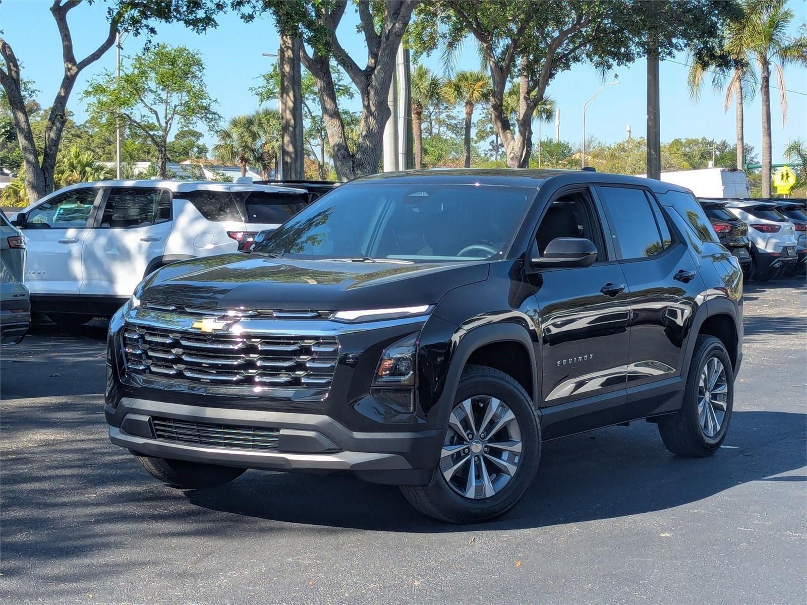 2025 Chevrolet Equinox Vehicle Photo in GREENACRES, FL 33463-3207