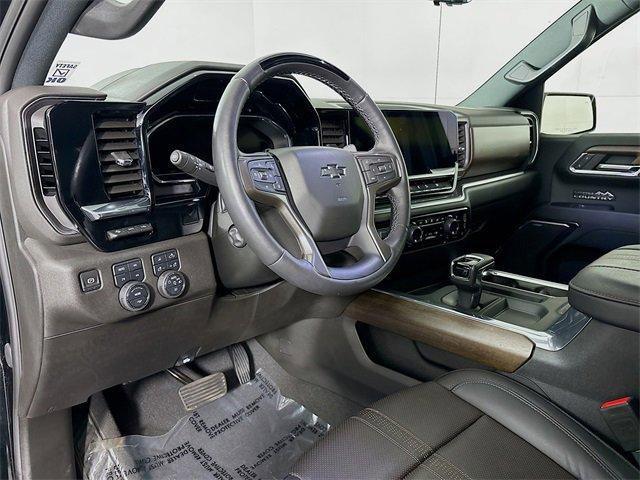 2024 Chevrolet Silverado 1500 Vehicle Photo in PUYALLUP, WA 98371-4149