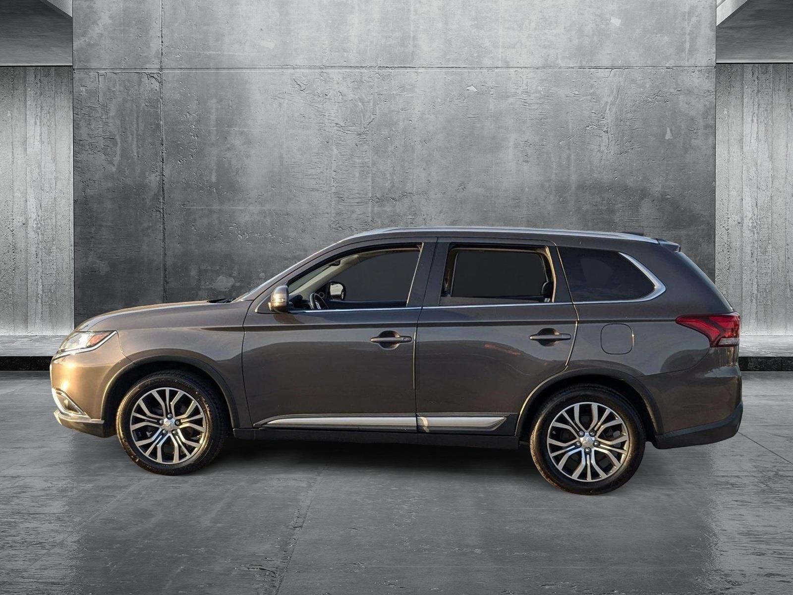 2017 Mitsubishi Outlander Vehicle Photo in MIAMI, FL 33134-2699