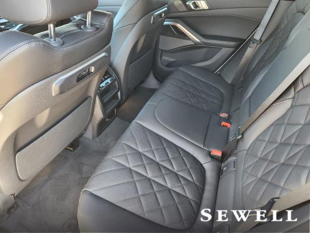 2025 BMW X6 xDrive40i Vehicle Photo in PLANO, TX 75024