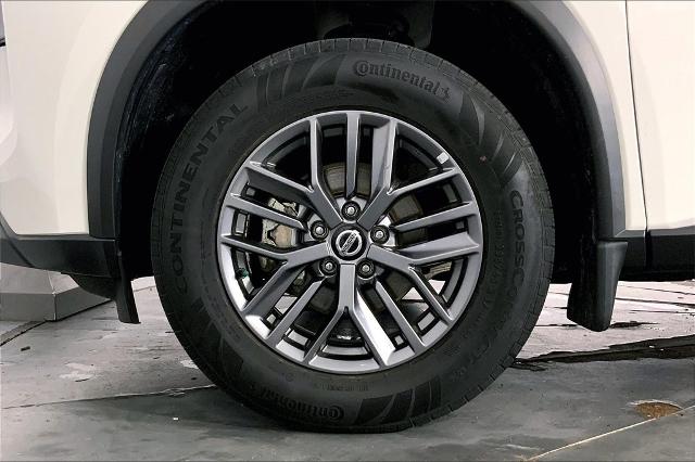 2021 Nissan Rogue Vehicle Photo in Kansas City, MO 64114