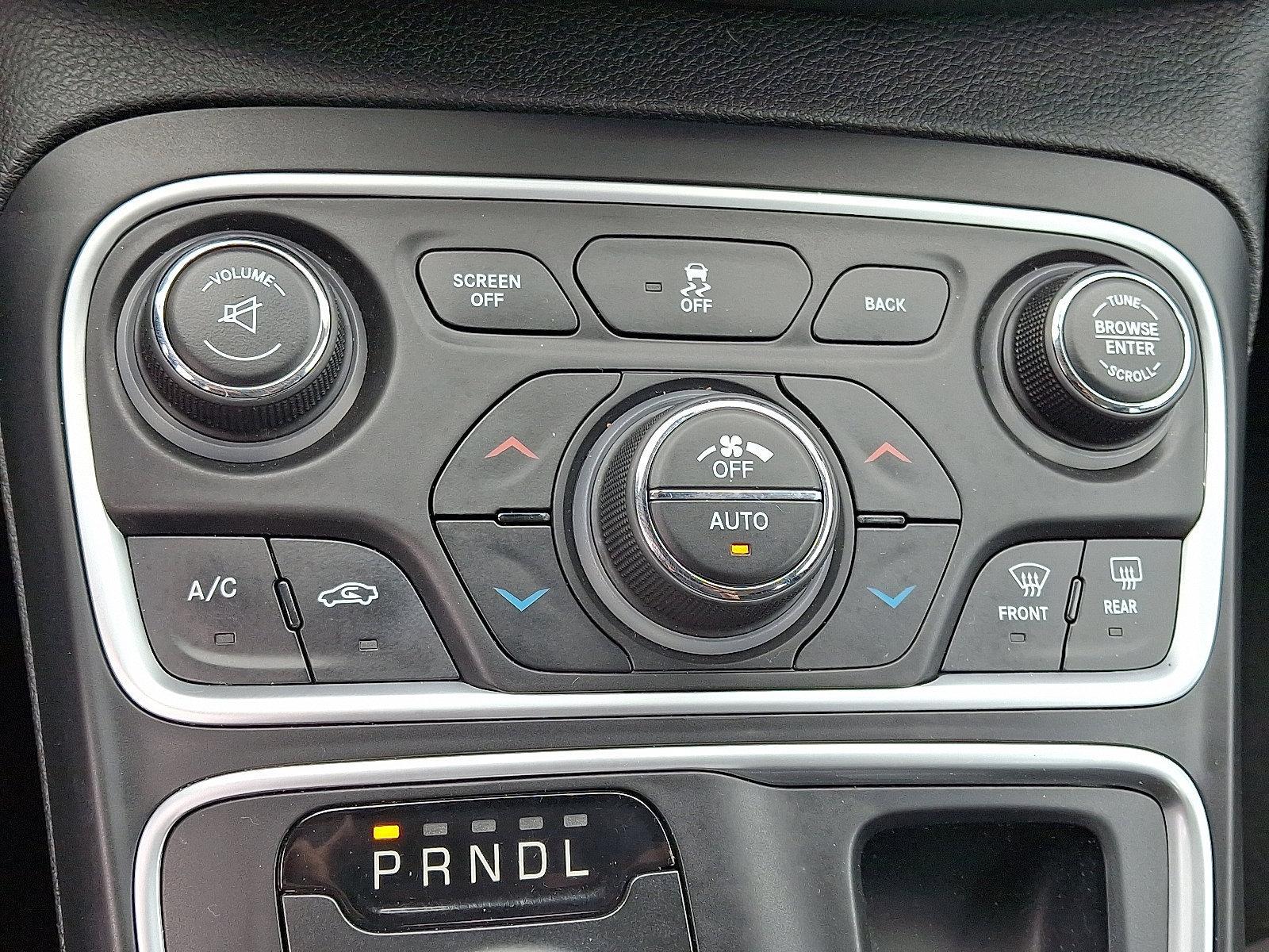 2015 Chrysler 200 Vehicle Photo in BETHLEHEM, PA 18017-9401